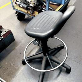 Pos. 19 Work seat aid