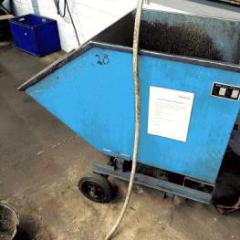 Pos. 20 Mobile chip tipping container