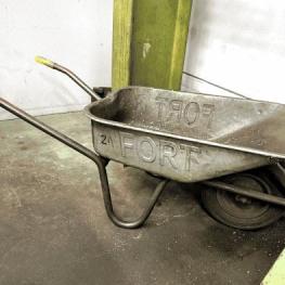 Pos. 21 Wheelbarrow