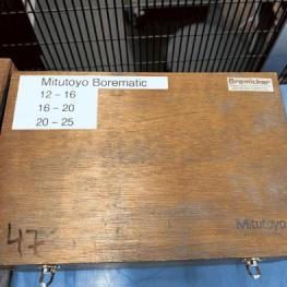 Pos. 47 Digital 3-point internal micrometer