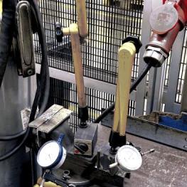 Pos. 70 3 magnetic clock holders