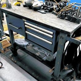 Pos. 84 Mobile workbench