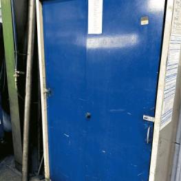 Pos. 88 Double tool sliding cabinet