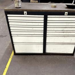 Pos. 95 Tool cabinets