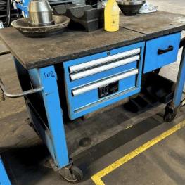 Pos. 102 Mobile workbench