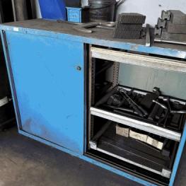 Pos. 116 Double sliding cabinet