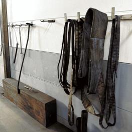 Pos. 119 2 wall mounting brackets