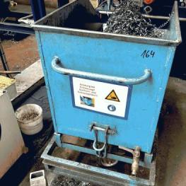 Pos. 164 Mobile chip tipping container