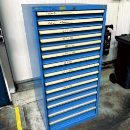 Pos. 200 Telescopic drawer cabinet