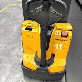 Pos. 228 Electric pallet truck