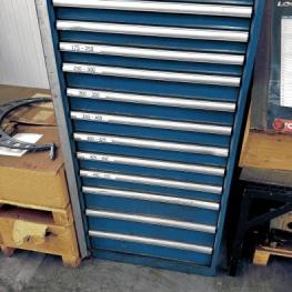 Pos. 340 Telescopic tool cabinet