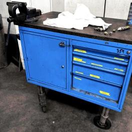 Pos. 359 Mobile workbench