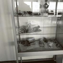 Pos. 501 Glass display case